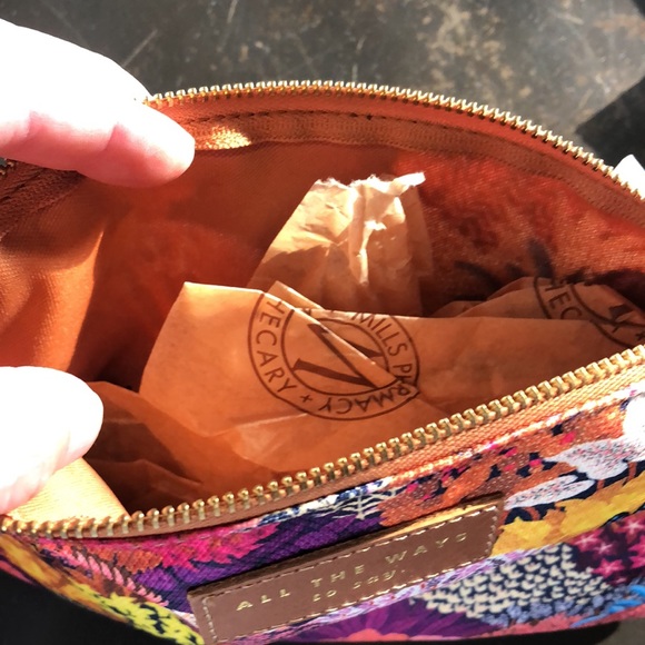 NWT All the Ways to Say clutch bag - Picture 7 of 7